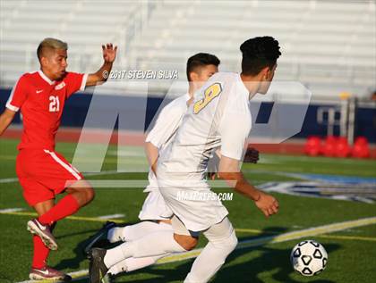 Thumbnail 3 in Godinez vs. Santa Maria (CIF SoCal Regional D2 Final) photogallery.