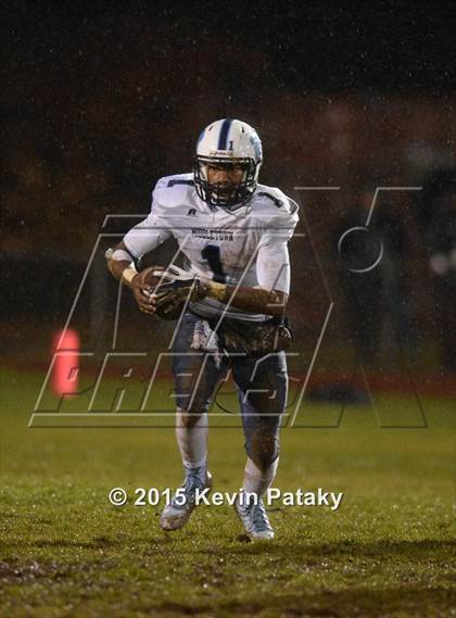 Thumbnail 2 in Middletown @ North Haven (CIAC Class L Quarterfinal) photogallery.