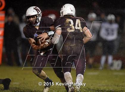 Thumbnail 3 in Middletown @ North Haven (CIAC Class L Quarterfinal) photogallery.