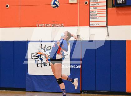 Thumbnail 3 in University City @ Clairemont photogallery.