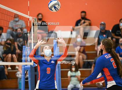 Thumbnail 3 in University City @ Clairemont photogallery.