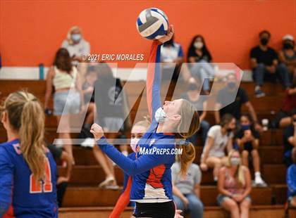 Thumbnail 2 in University City @ Clairemont photogallery.