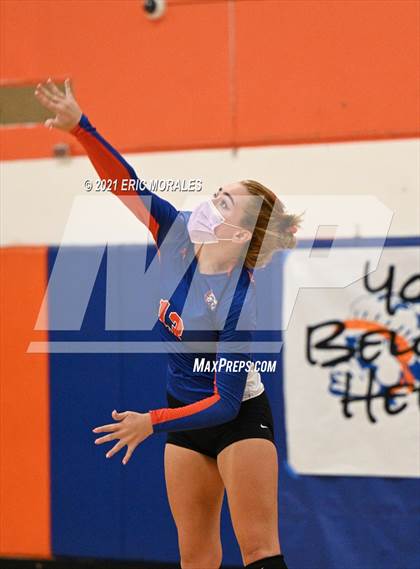 Thumbnail 2 in University City @ Clairemont photogallery.