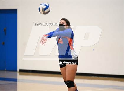 Thumbnail 3 in University City @ Clairemont photogallery.