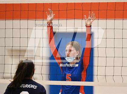 Thumbnail 3 in University City @ Clairemont photogallery.