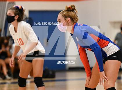 Thumbnail 1 in University City @ Clairemont photogallery.