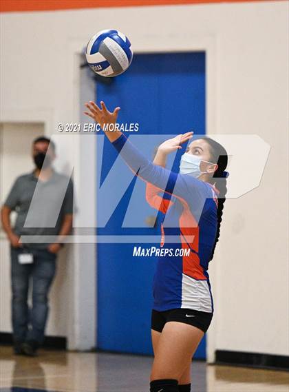 Thumbnail 1 in University City @ Clairemont photogallery.