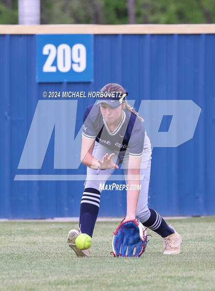 Thumbnail 1 in Lone Star @ Wakeland photogallery.