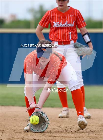 Thumbnail 3 in Lone Star @ Wakeland photogallery.