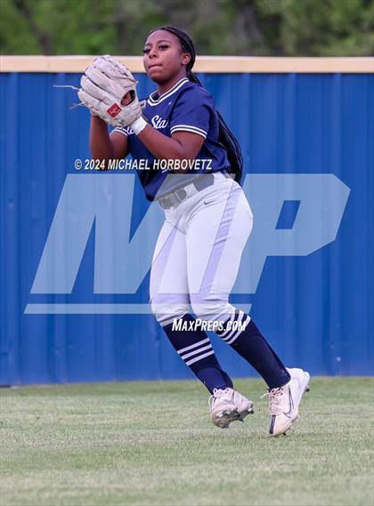 Thumbnail 3 in Lone Star @ Wakeland photogallery.