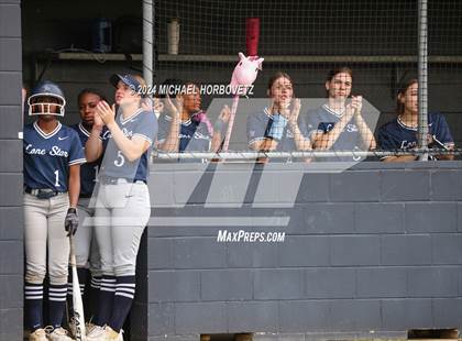 Thumbnail 2 in Lone Star @ Wakeland photogallery.