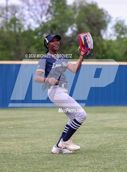 Thumbnail 2 in Lone Star @ Wakeland photogallery.