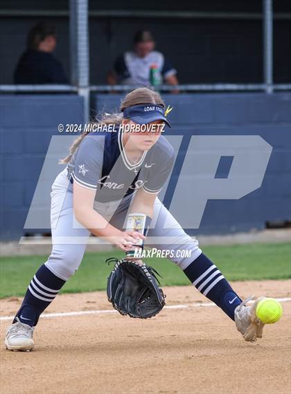 Thumbnail 3 in Lone Star @ Wakeland photogallery.
