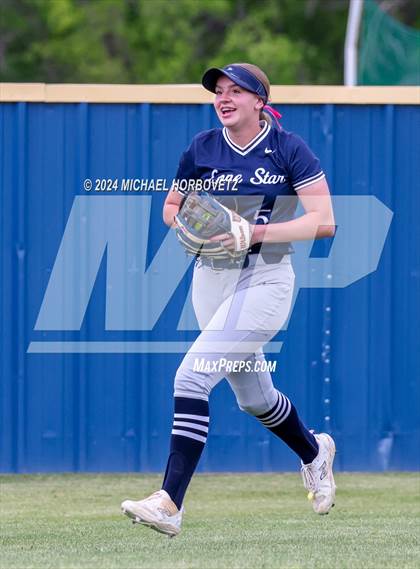 Thumbnail 3 in Lone Star @ Wakeland photogallery.