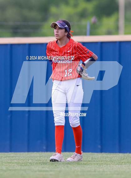 Thumbnail 1 in Lone Star @ Wakeland photogallery.