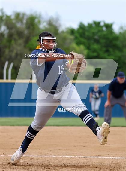 Thumbnail 2 in Lone Star @ Wakeland photogallery.