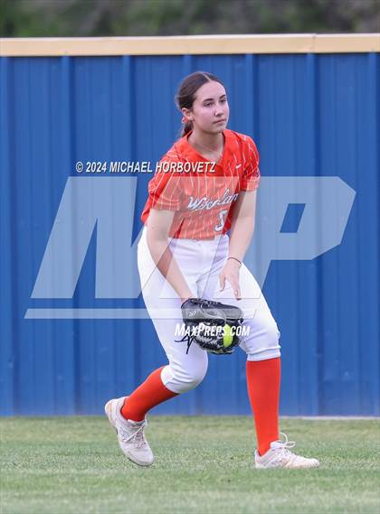 Thumbnail 1 in Lone Star @ Wakeland photogallery.