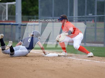 Thumbnail 2 in Lone Star @ Wakeland photogallery.