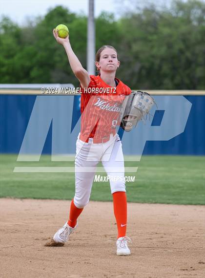Thumbnail 1 in Lone Star @ Wakeland photogallery.
