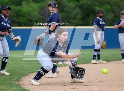 Thumbnail 2 in Lone Star @ Wakeland photogallery.