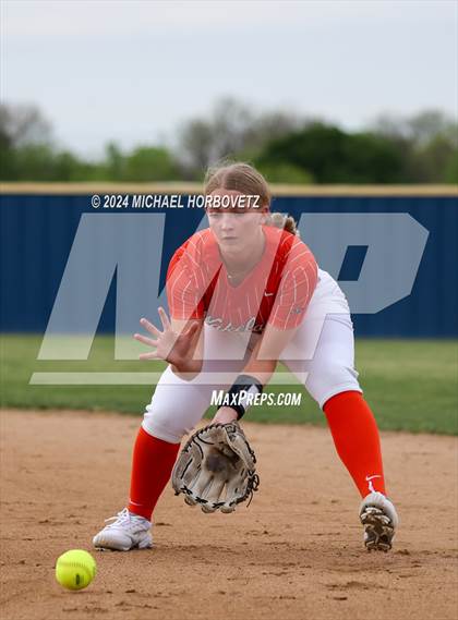 Thumbnail 3 in Lone Star @ Wakeland photogallery.