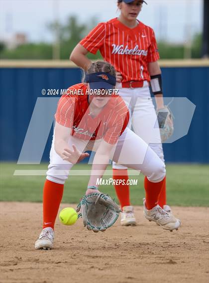 Thumbnail 1 in Lone Star @ Wakeland photogallery.
