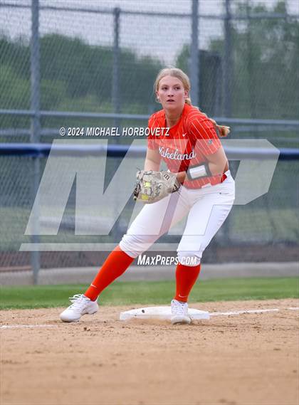 Thumbnail 2 in Lone Star @ Wakeland photogallery.
