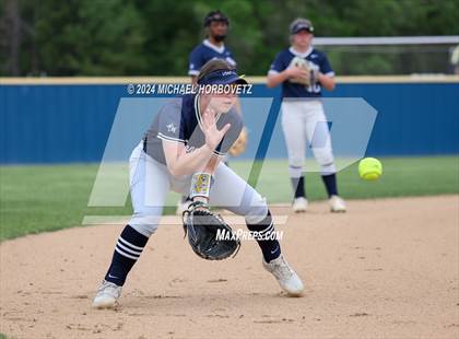 Thumbnail 1 in Lone Star @ Wakeland photogallery.