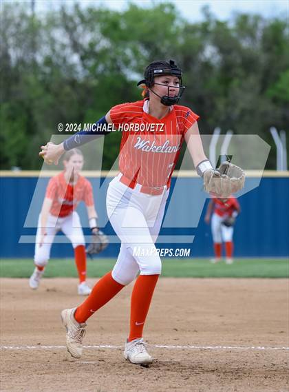 Thumbnail 1 in Lone Star @ Wakeland photogallery.