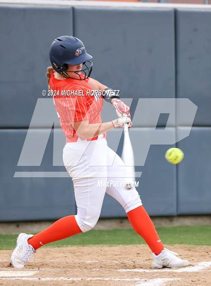 Thumbnail 2 in Lone Star @ Wakeland photogallery.