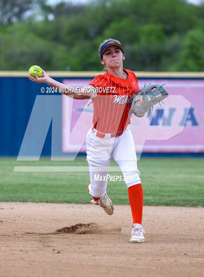 Thumbnail 3 in Lone Star @ Wakeland photogallery.