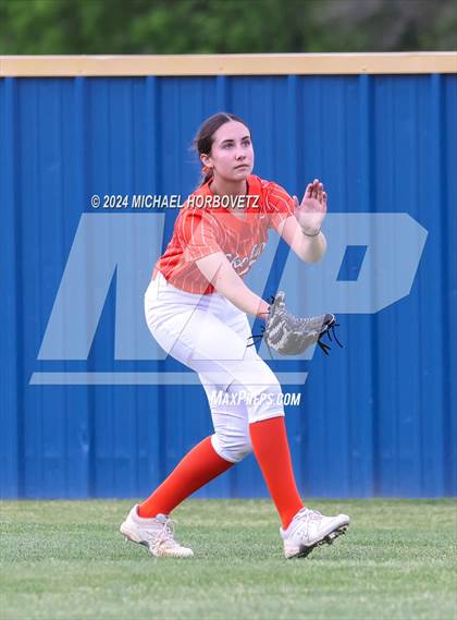 Thumbnail 3 in Lone Star @ Wakeland photogallery.