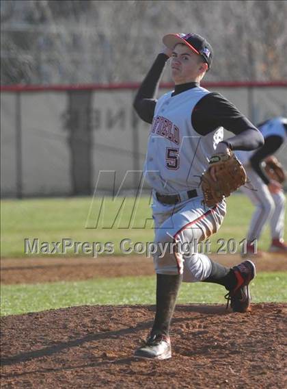 Thumbnail 1 in Lancaster Catholic @ Hempfield photogallery.