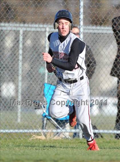 Thumbnail 1 in Lancaster Catholic @ Hempfield photogallery.