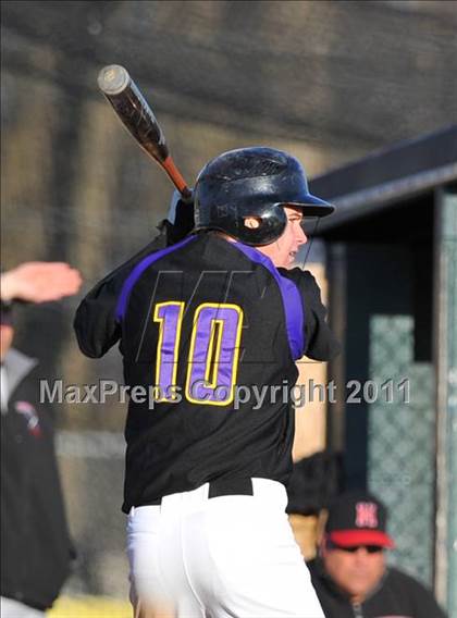 Thumbnail 2 in Lancaster Catholic @ Hempfield photogallery.