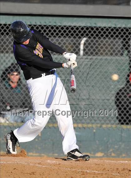 Thumbnail 3 in Lancaster Catholic @ Hempfield photogallery.