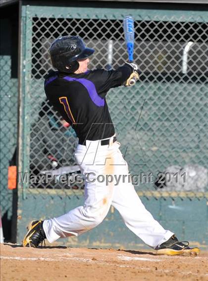 Thumbnail 1 in Lancaster Catholic @ Hempfield photogallery.