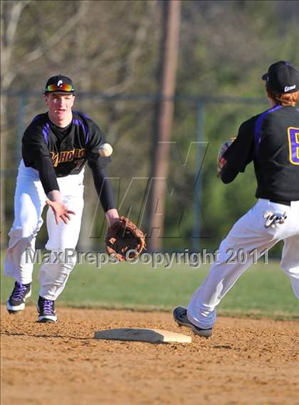 Thumbnail 2 in Lancaster Catholic @ Hempfield photogallery.