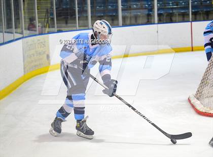 Thumbnail 3 in West Morris Central @ Morris Catholic photogallery.
