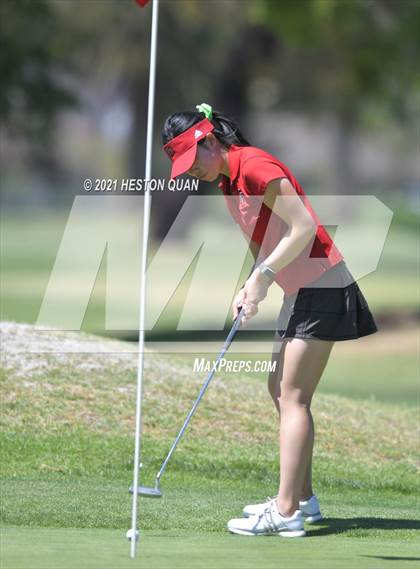 Thumbnail 1 in CIF-SS Girls D1 Team Golf Finals 2/2 photogallery.
