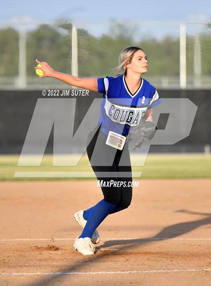 Thumbnail 2 in Burton vs Leon (UIL 2A Bi-District Playoff) photogallery.