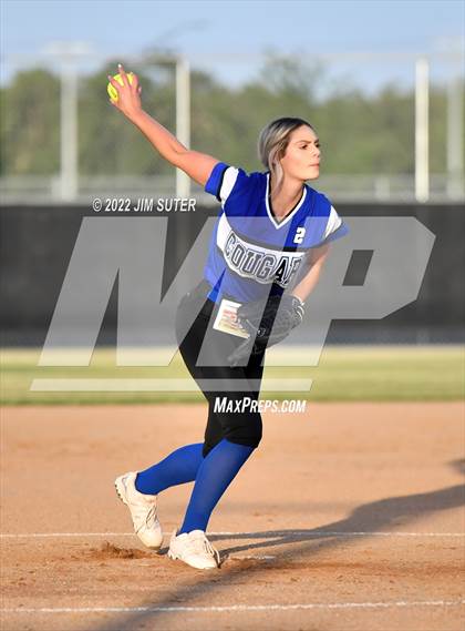 Thumbnail 2 in Burton vs Leon (UIL 2A Bi-District Playoff) photogallery.
