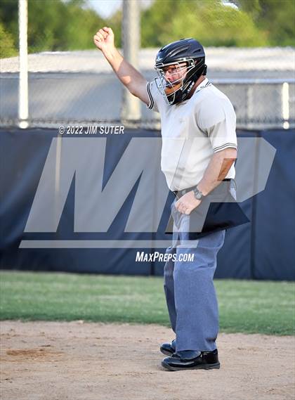 Thumbnail 2 in Burton vs Leon (UIL 2A Bi-District Playoff) photogallery.
