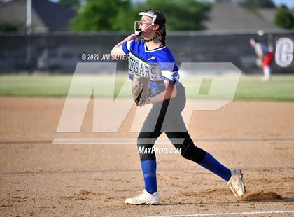 Thumbnail 1 in Burton vs Leon (UIL 2A Bi-District Playoff) photogallery.