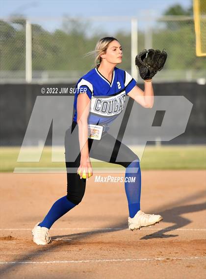 Thumbnail 3 in Burton vs Leon (UIL 2A Bi-District Playoff) photogallery.