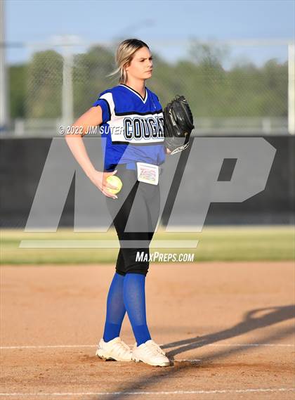 Thumbnail 1 in Burton vs Leon (UIL 2A Bi-District Playoff) photogallery.