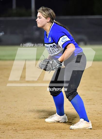 Thumbnail 2 in Burton vs Leon (UIL 2A Bi-District Playoff) photogallery.