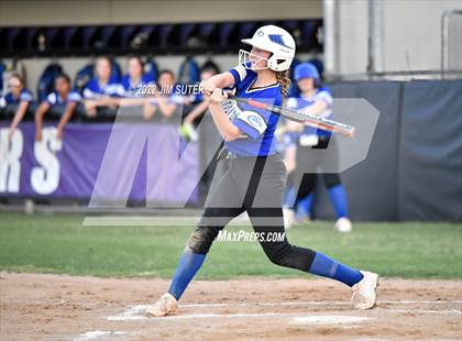 Thumbnail 3 in Burton vs Leon (UIL 2A Bi-District Playoff) photogallery.
