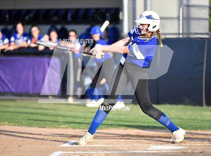 Thumbnail 1 in Burton vs Leon (UIL 2A Bi-District Playoff) photogallery.