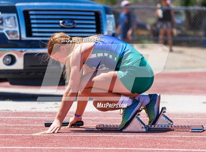 Thumbnail 1 in NIAA 4A and 5A Southern Regionals (Track events) photogallery.